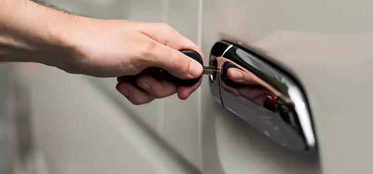 Why Choose Our Auto Locksmith Team in Chicago, IL?