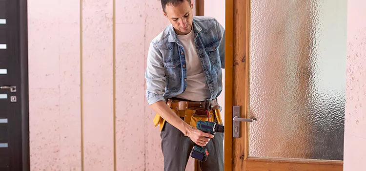 Door Glass Replacement Chicago