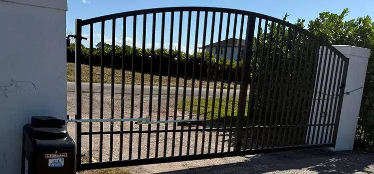 Driveway Fence Repair Chicago